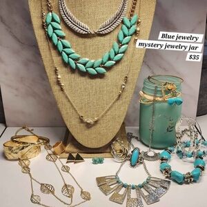 Turquoise and Gold Necklace Set